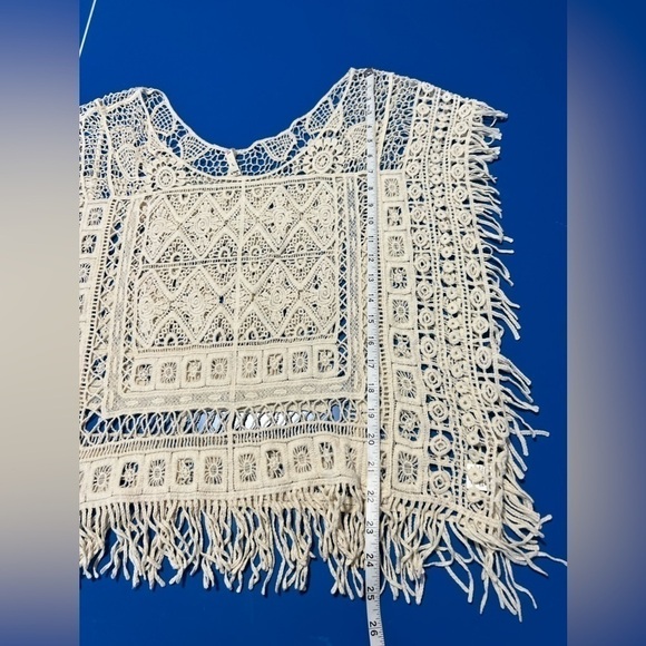 Raga Crocheted Top. Excellent Condition. Size L - Picture 3 of 6